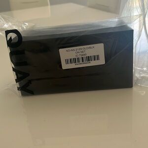 Quay sunglasses unisex NO-NNS-2129-GLD/BLK ON SET ID75490